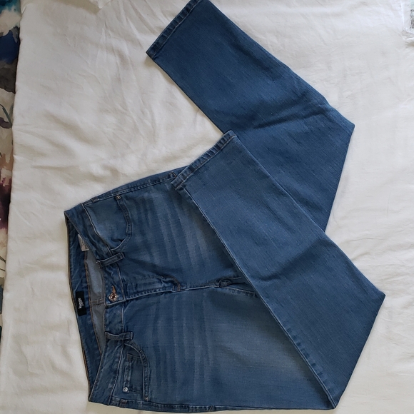 Kensie Ankle Jeans - Picture 1 of 5